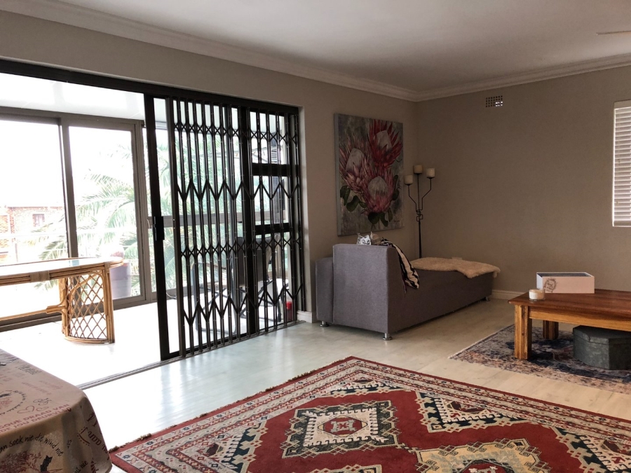 3 Bedroom Property for Sale in De Kelders Western Cape